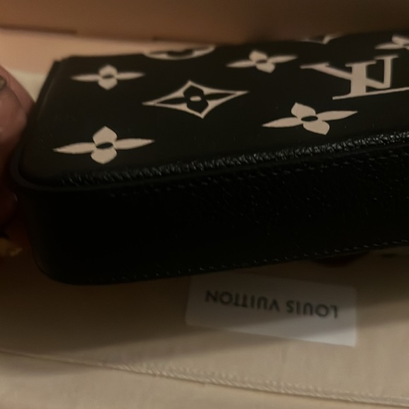 Louis vuitton - Picture 11 of 11